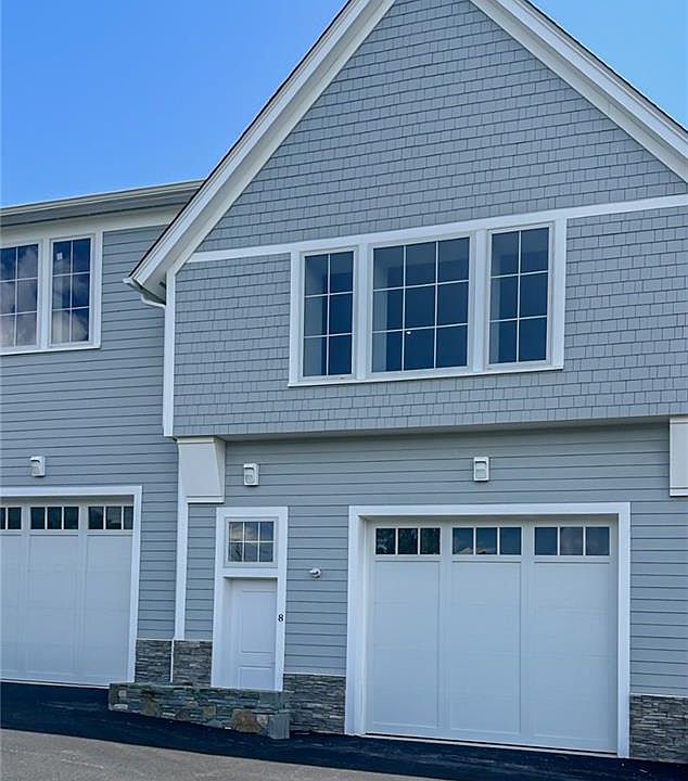 1st image of 55 John Clarke Rd #8