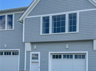 55 John Clarke Rd #8, Middletown, RI 02842