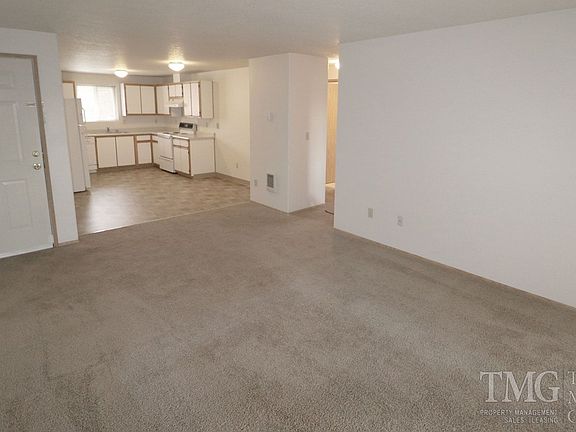 3rd image of 1451-1459 N Goerig St #1459-4