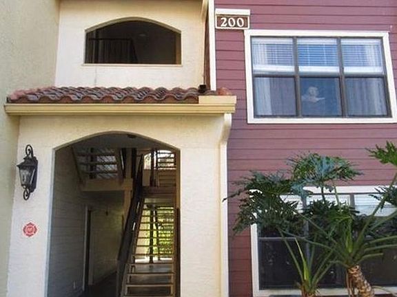 4th image of 11901 4th St N APT 2303