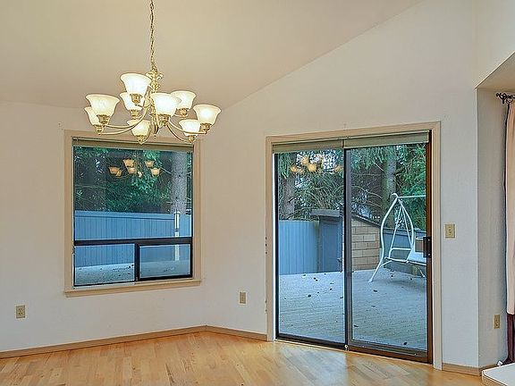 4th image of 4033 S 159th Ln