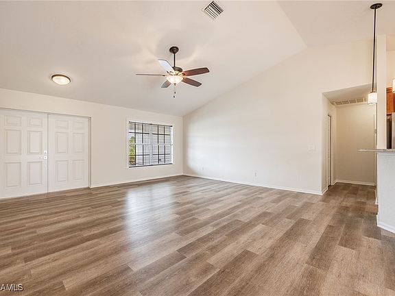 2nd image of 4029 Surfside Blvd