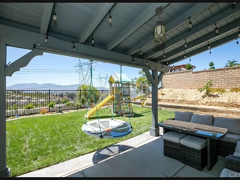 20540 Suzie Ln — Photo 55