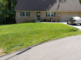 629 Forest Park Dr, Newburgh, IN 47630