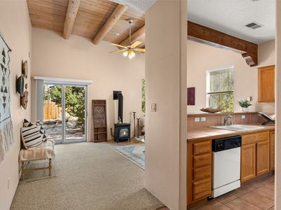 3224 Nizhoni Dr, Santa Fe, NM, 87507