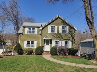 42 Cottage St, Stoneham, MA 02180