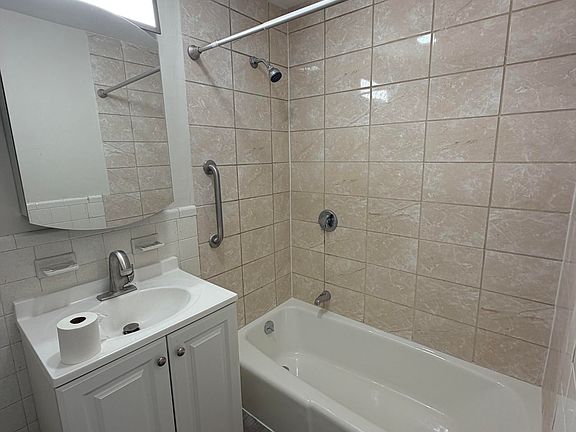 Bathroom pic of similar unit*