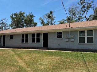 410 S College Dr APT 10, Keene, TX 76059