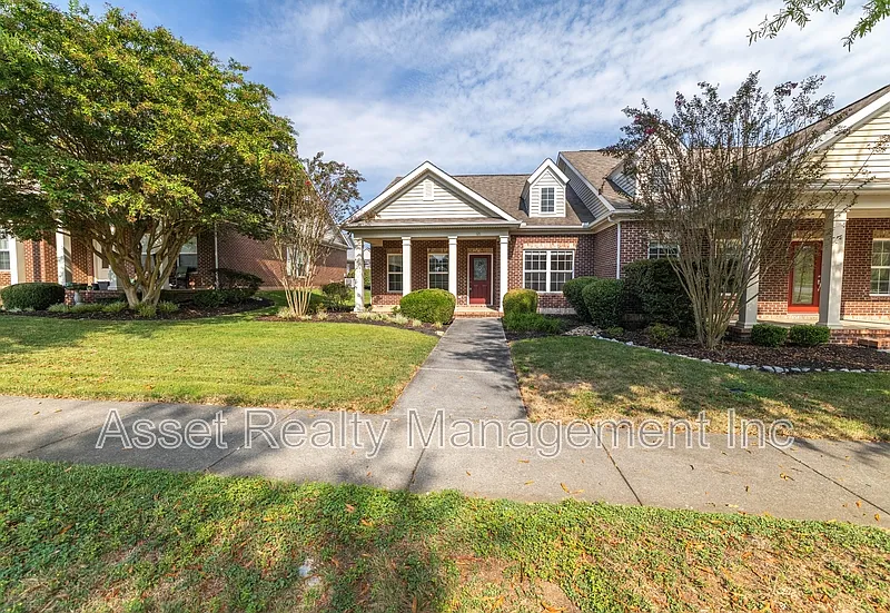 2 bed, 2.0 bath, 1028 sqft, $1,875 — Photo 3