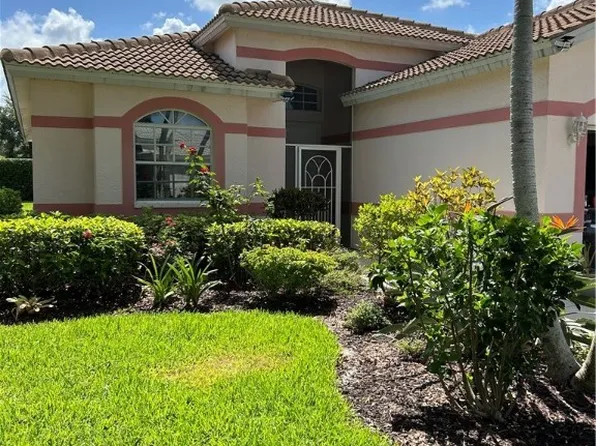 11318 Lakeland Cir, Fort Myers, FL 33913