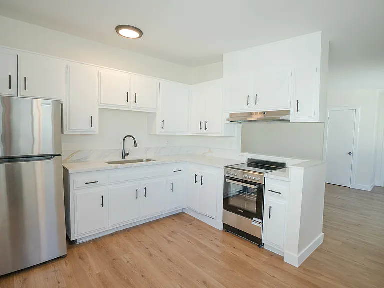 821 W 167th St #10 — Photo 1