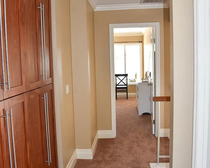 630 W Palm Ave #12 — Photo 2