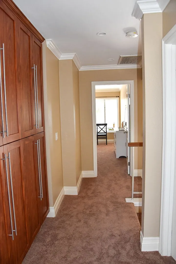 Building Photo - 630 W Palm Ave #12