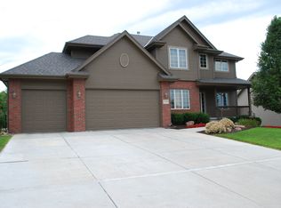 17309 Decatur St, Omaha, NE 68118