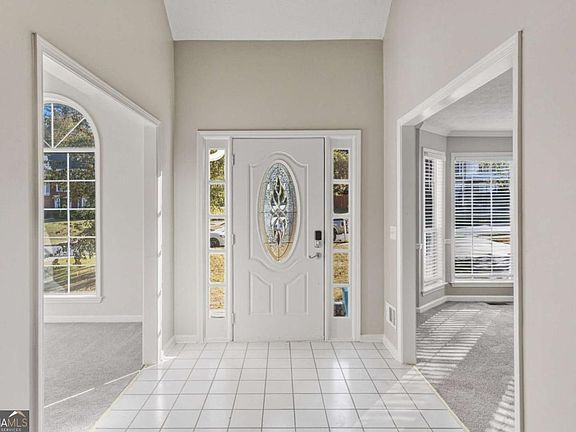 3rd image of 715 Welford Rd