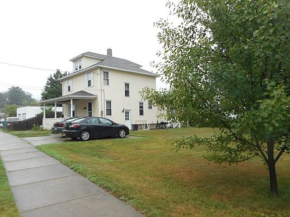 2nd image of 90 Orchard Ave