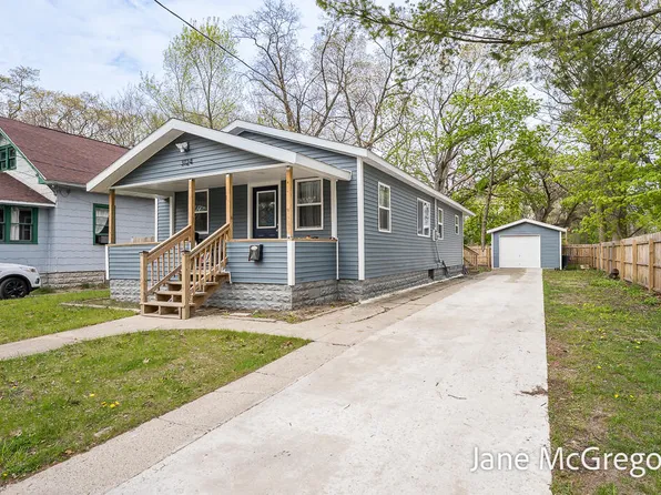 3124 5th St, Muskegon Heights, MI 49444