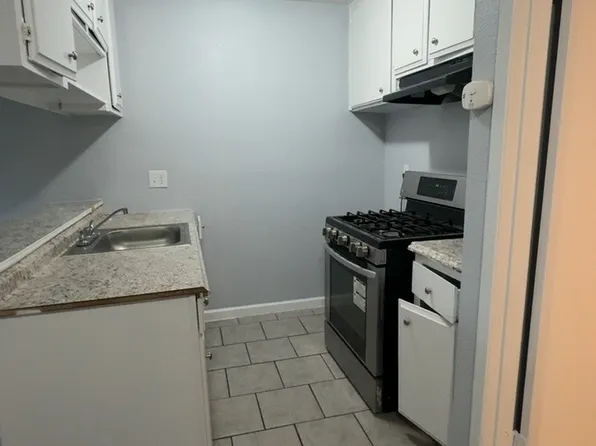 248 E Willow St #3, Stockton, CA 95202