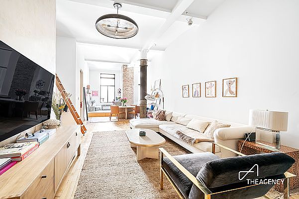 1st image of 39 E 12th St APT 302