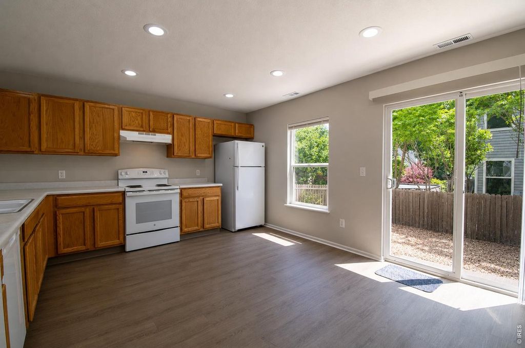 3326 Warren Farm Dr