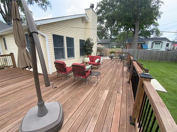 4th image of 1020 Meadowridge Dr
