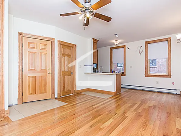 31 Phillips St #2, Boston, MA 02114
