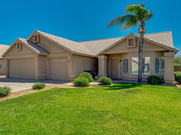 3rd image of 4107 E San Pedro Ave