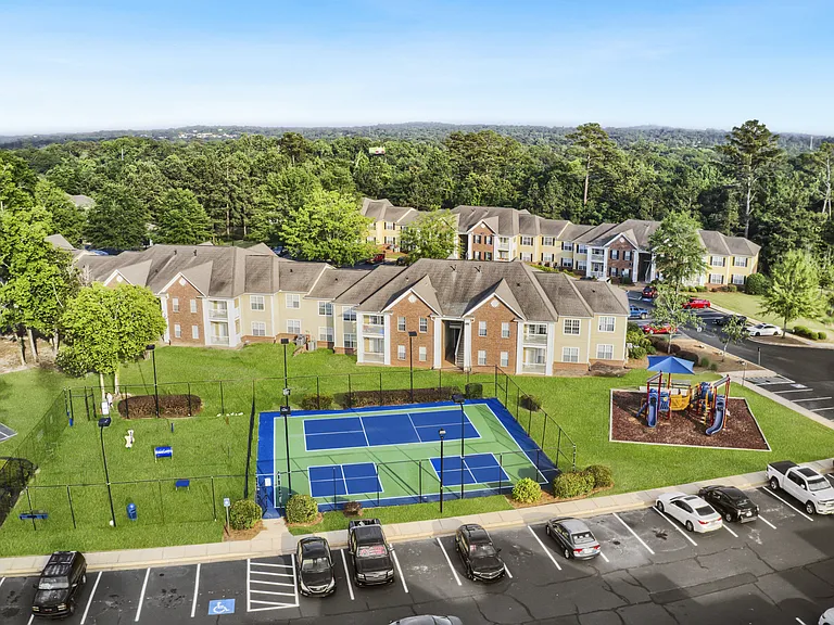 Azalea Ridge Apartments — Photo 22
