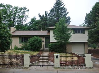 977 Elkhart St, Aurora, CO 80011