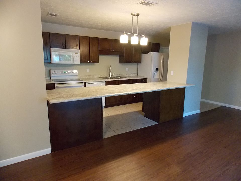 Updated Kitchen with Breakfast Bar