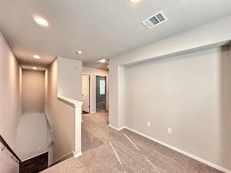 156 Edward R Gaytan St — Photo 8