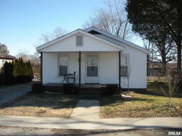 116 N Wilson St, Hurst, IL 62949