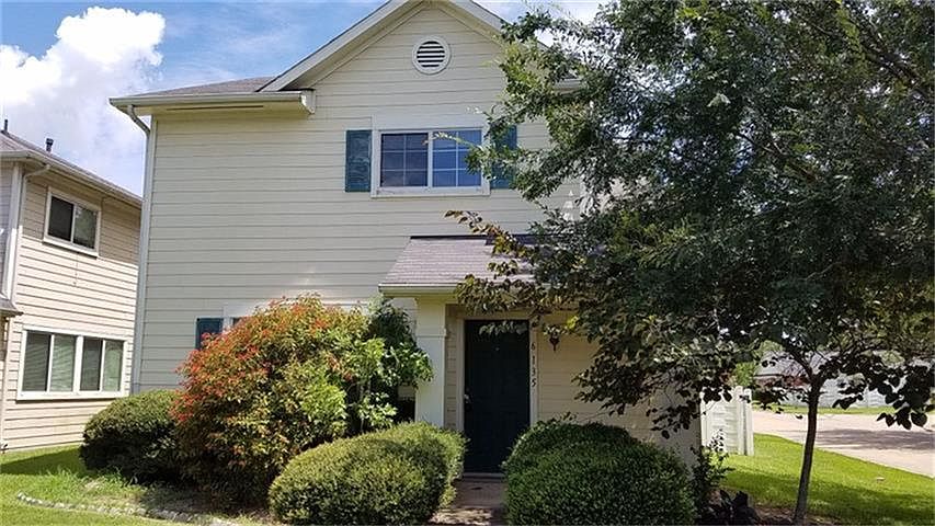 1st image of 6135 Settlers Square Ln