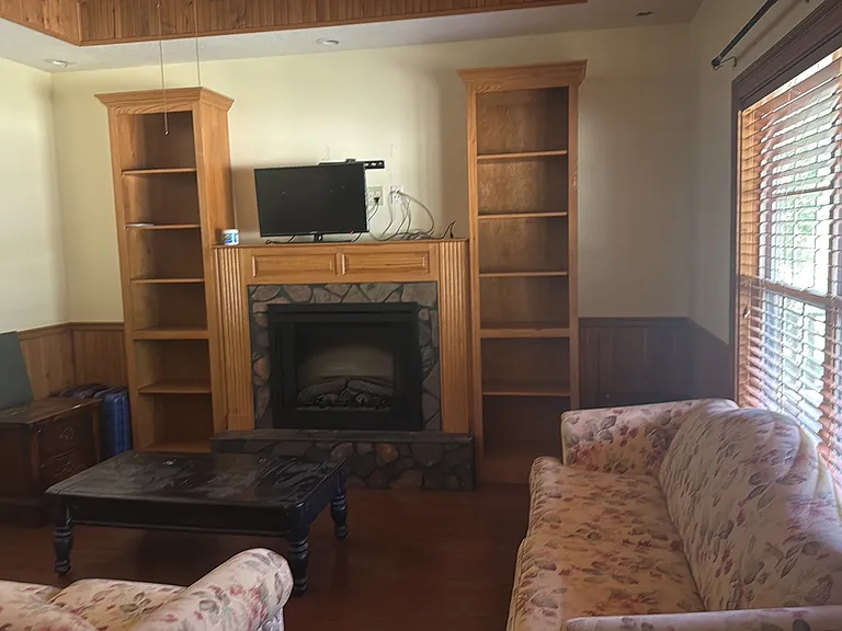 6575 Buchan Rd — Photo 7
