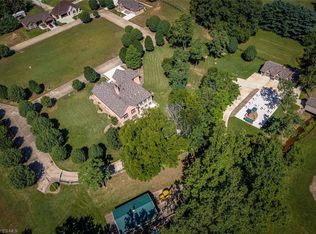70 Falling Waters Dr, Vienna, WV 26105