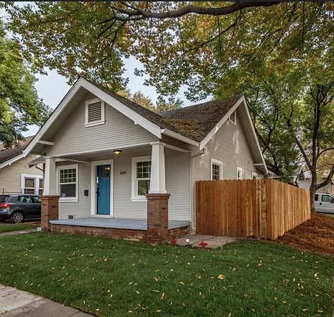 2 bed, 1020 sqft, $2,650 — Photo 2