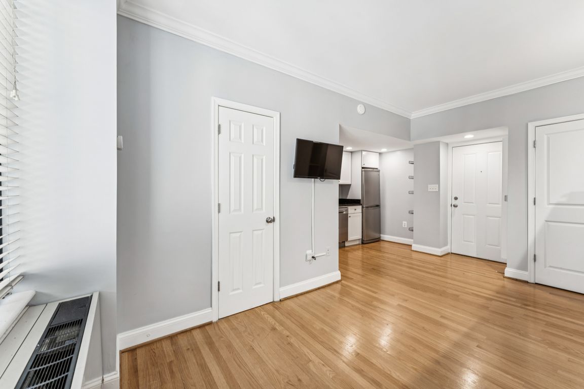 next background image