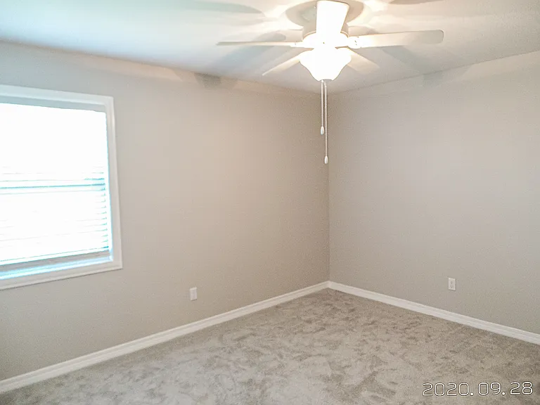 723 S Berthe Ave #18 — Photo 7
