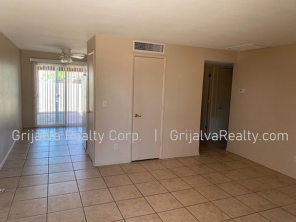 5th image of 5501 E 2nd St #5503
