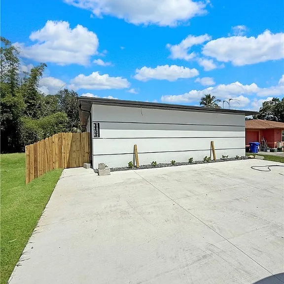 2103 French St — Photo 1