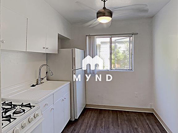 3rd image of 633 Missouri St #3