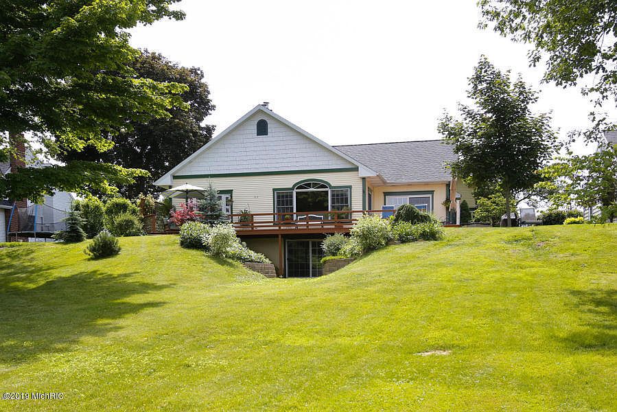 1st image of 8056 Greenfield Shores Dr