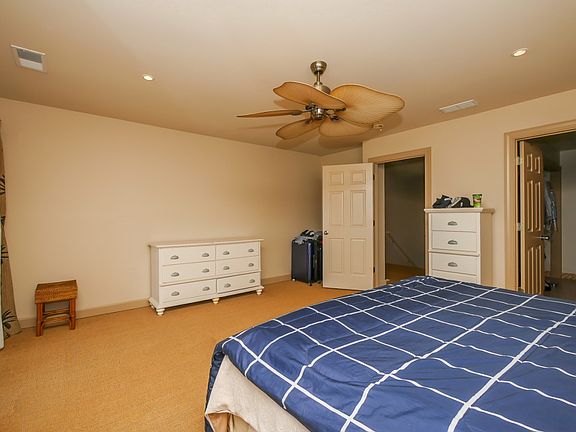 4th image of 10 Newport Dr #3103