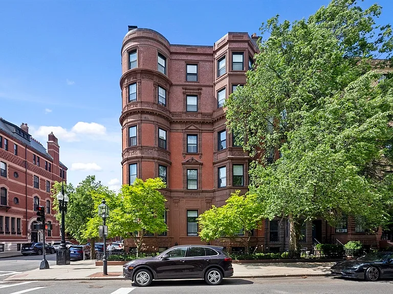 239 Commonwealth Ave #72 — Photo 22