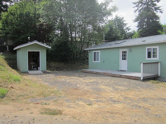 3rd image of 4695 Miller Ave W