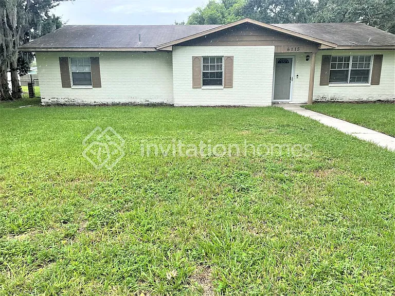 6115 Donegal E — Photo 1