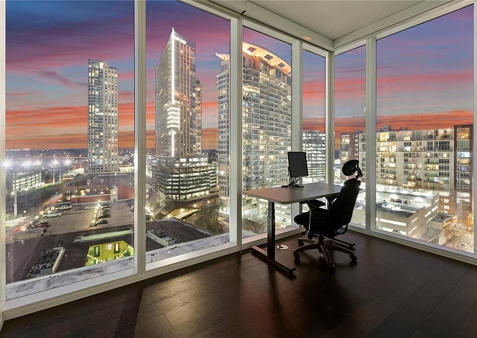 1st image of 301 West Ave APT 1101