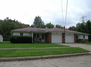 615 W 36th St, Lorain, OH 44052