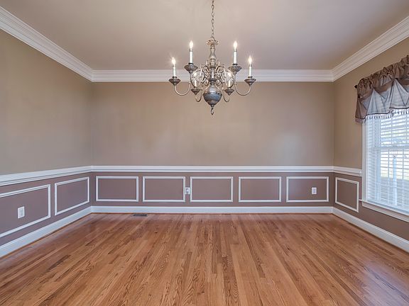 5th image of 214 Kimberwick Ln
