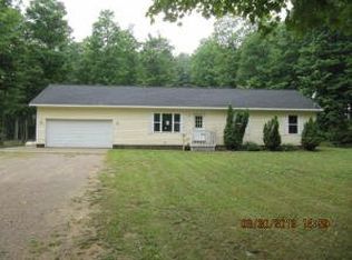 1078 Beacon Square Ln, Gaylord, MI 49735